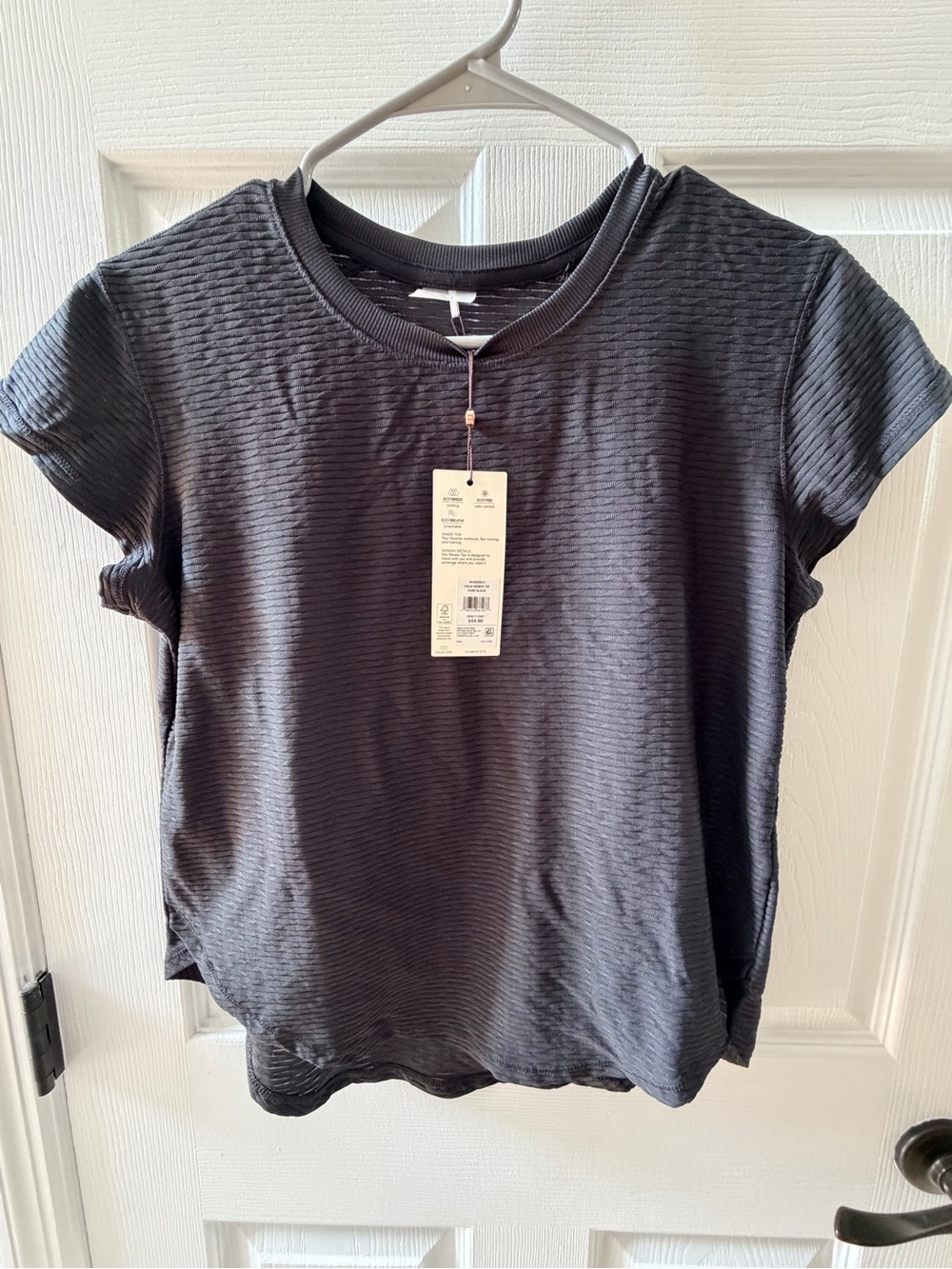 CALIA by Carrie Underwood Black Ribbed Short Sleeve Tee NWT size small***